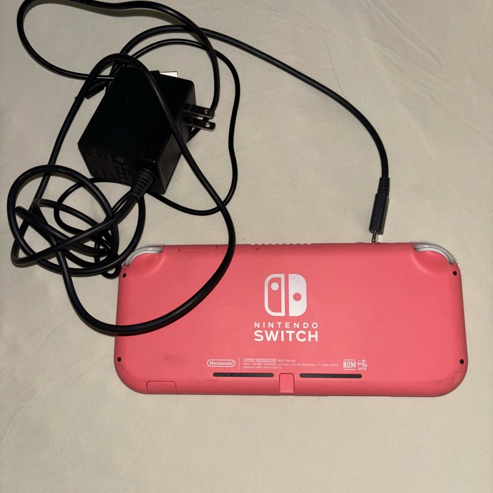 Nintendo switch LITE in pink
